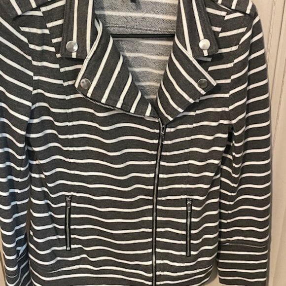 GRAY KNIT CARDIGAN - Picture 1 of 3